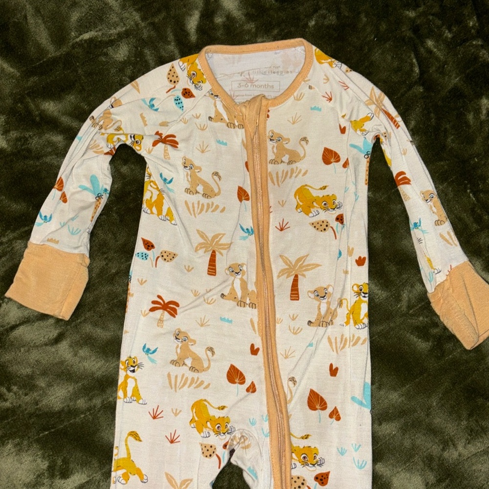 HTF Little Sleepies 3/6 Months Lion King OG print